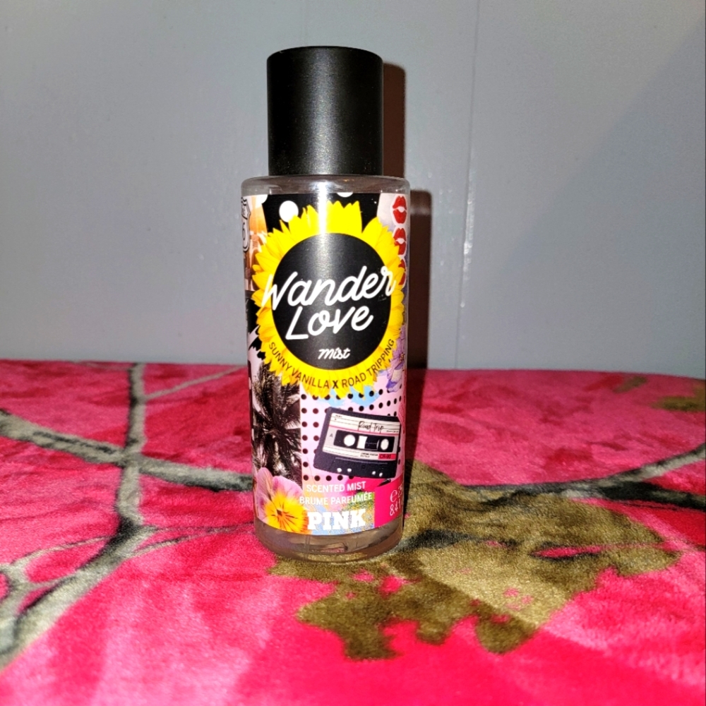 *DISCONTINUED* VICTORIAS SECRET WANDER LOVE